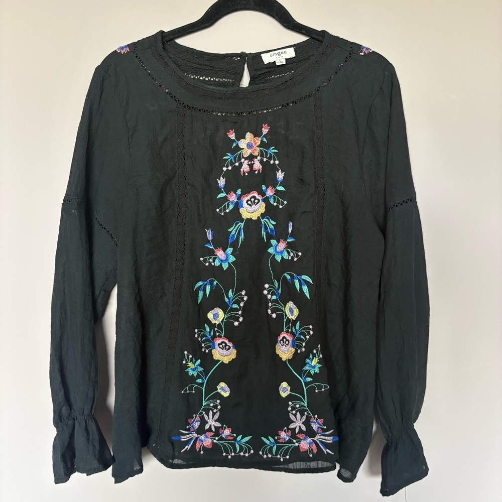 Umgee Black Floral Embroidered Blouse Long Sleeve‎ Lace Trim Ruffle Cuff Large